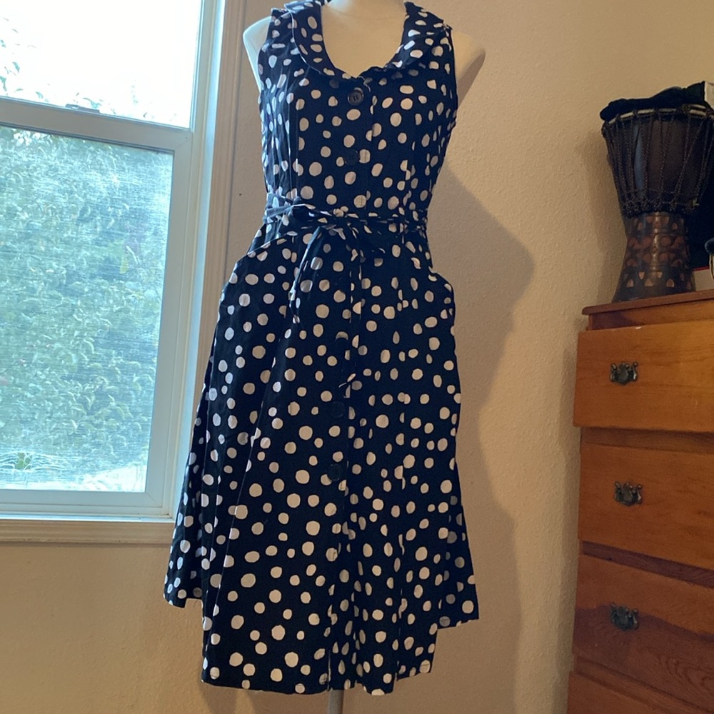 Mile Gabrielle Black & White Poka Dot dress with pockets.